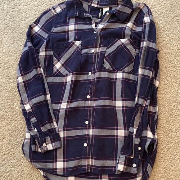 2 H&M Divided Plaid Light Weight Flannel Button Down Shirts Bundle Sz:2 - Picture 2 of 8